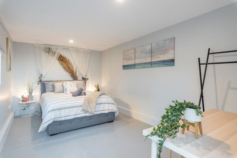 Boutique Private Rm Situated In The Heart Of BurwoodG1 - Accommodation Cairns 1