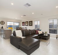 BOUTIQUE STAYS - Carinya - Accommodation Cairns