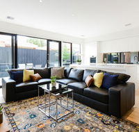 Boutique Stays-Murrumbeena Place 1 - Accommodation Cairns