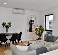 Brand New 2 Bed Apartment with Stunning City Views - Accommodation Cairns