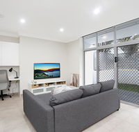 Brand New 2 bedroom Apartment for 7 People - Accommodation Cairns
