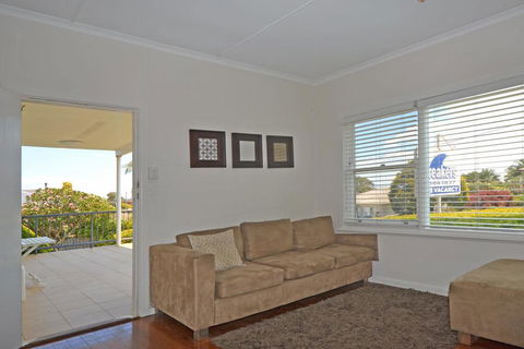 Breakers 1 2 Hill Street - Accommodation Cairns 3