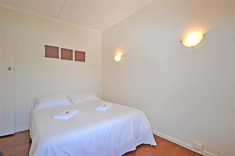 Breakers 4 2 Hill Street - Accommodation Cairns 3