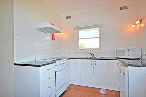 Breakers 4 2 Hill Street - Accommodation Cairns 2