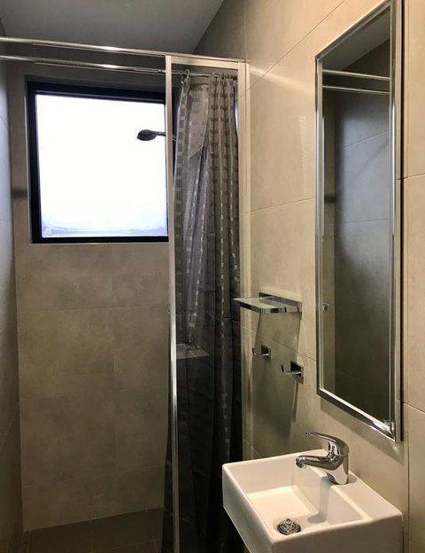 Breeze Lodge - Accommodation Cairns 3