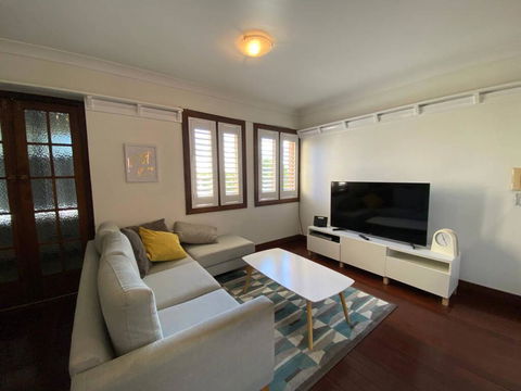 Brisbane City Apartment Atop Victoria Park - Accommodation Cairns 0