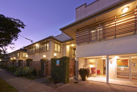 Brisbane Street Studios - Accommodation Cairns 0