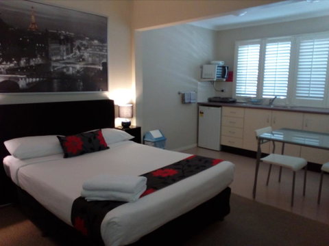 Brisbane Street Studios - Accommodation Cairns 1