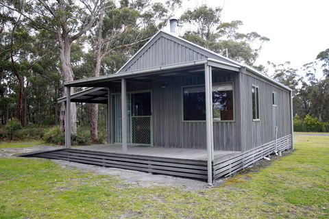 Brodribb River Rainforest Cabins - Cabin 2 - Accommodation Cairns 0