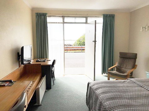 Burnie Airport Motel - Accommodation Cairns 2