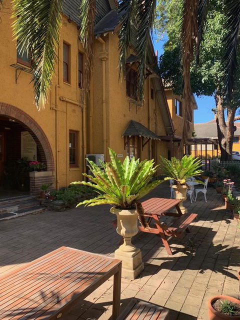 Burwood Bed And Breakfast - Accommodation Cairns 1