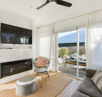 By The Seaside - Accommodation Cairns