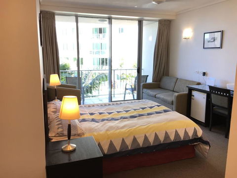 Cairns Esplanade 2 Bed 2 Bath Resort Hotel - Accommodation Cairns 2
