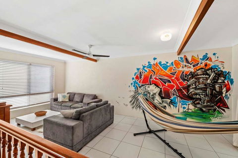 CALOUNDRA Stay - Accommodation Cairns 2