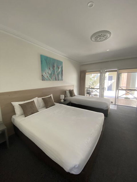 Campaspe Lodge - Accommodation Cairns 2