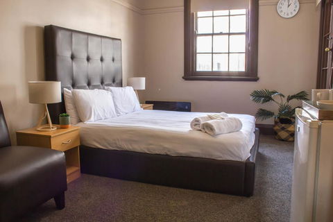 Campsie Hotel - Accommodation Cairns 0