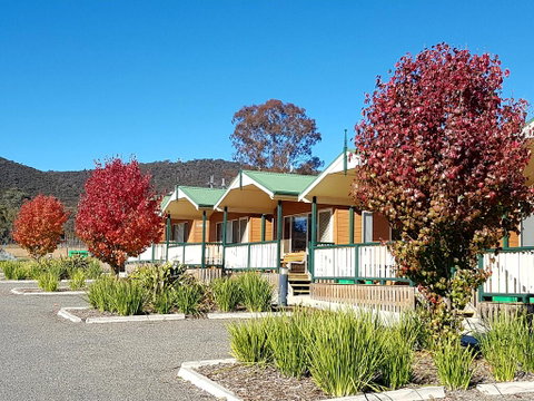 Canberra Carotel Motel - Accommodation Cairns 0