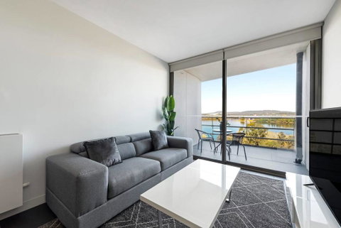 Canberra Luxury Apartment 5 - Accommodation Cairns 0