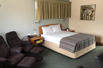 Cannon Park Motel with Accommodation Cairns