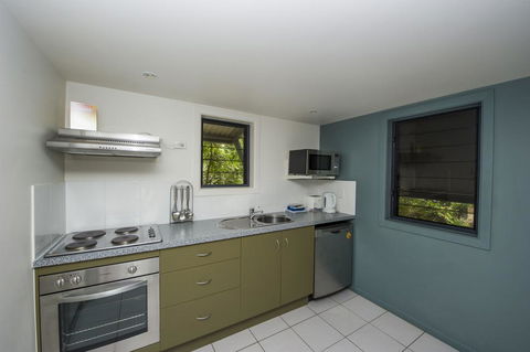 Canopy Chalet 10 - Accommodation Cairns 1