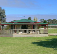 Carolynnes Cottages - Accommodation Cairns