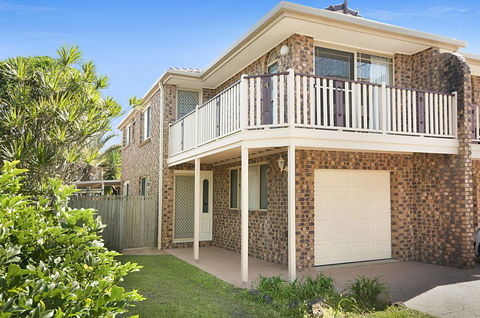 Castions - Lennox Head - Accommodation Cairns 0