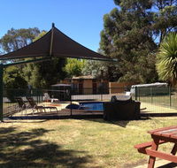 Castle Motel - Accommodation Cairns