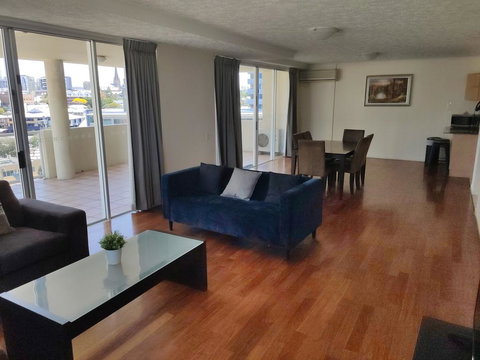 Cathedral Place - Accommodation Cairns 2