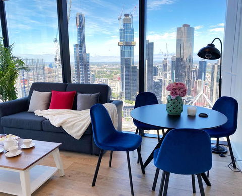 CBD Fabulous View 2BR High In The Sky On Collins - Accommodation Cairns 1