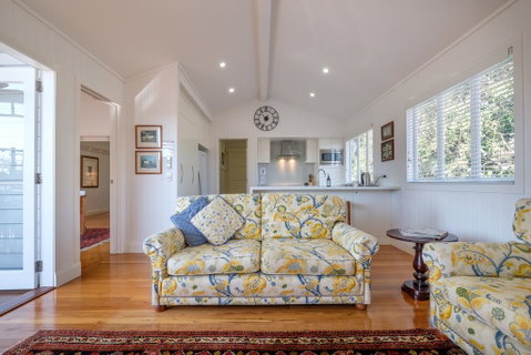 Central Cottage - Accommodation Cairns 1