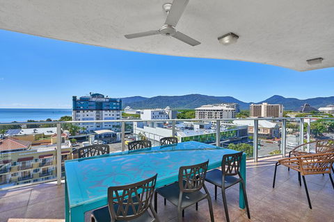 Centrepoint Apartments - Accommodation Cairns 1