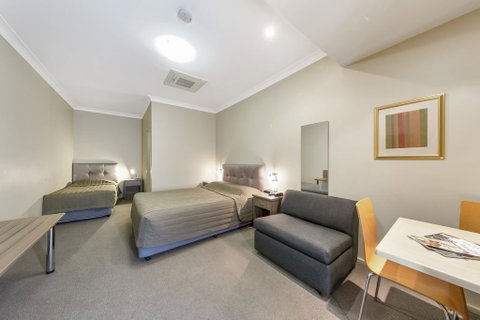 Cessnock Motel - Accommodation Cairns 3
