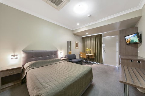 Cessnock Motel - Accommodation Cairns 2