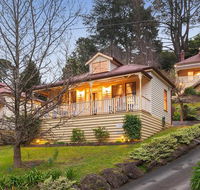 Charnwood Cottages in Warburton - Accommodation Cairns
