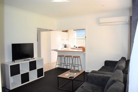 Charnwood Cottages In Warburton - Accommodation Cairns 2