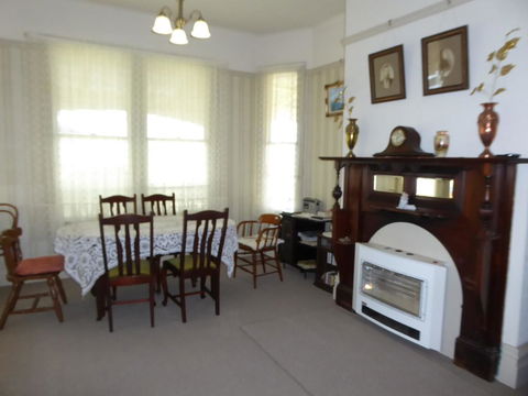 Claremont Farmhouse - Accommodation Cairns 2