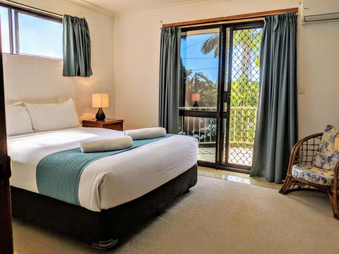Cleveland Visitor Villas Motel - Accommodation Cairns 3