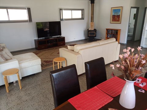 Coast & Country - Accommodation Cairns 2