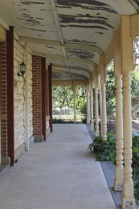 Cockburn House - Accommodation Cairns 3