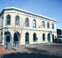 College Lawn Hotel - Accommodation Cairns
