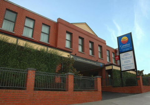 Comfort Inn & Suites City Views - Accommodation Cairns 0