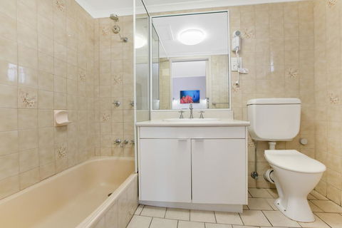 Comfort Inn Cairns City - Accommodation Cairns 3