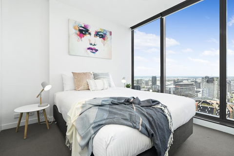 Complete Host Hudson Apartments - Accommodation Cairns 2