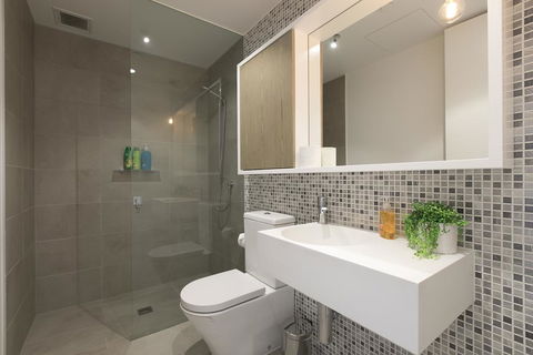 Complete Host Monarc Apartments - Accommodation Cairns 3