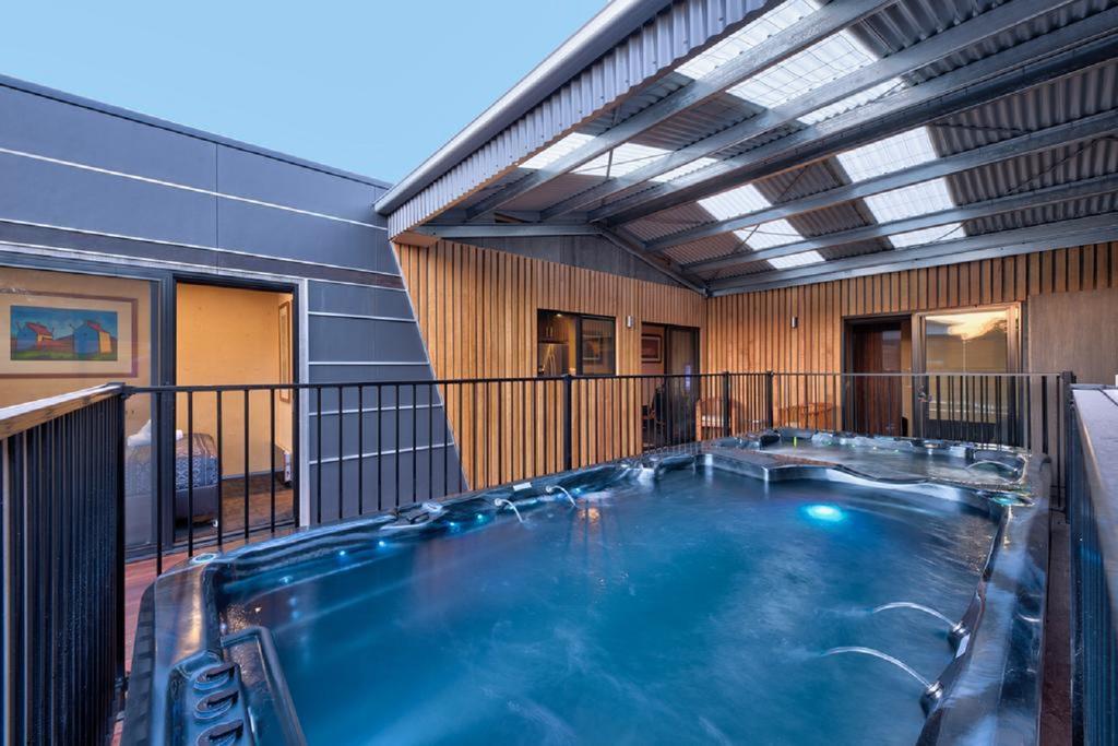 Coles Bay TAS Accommodation Cairns