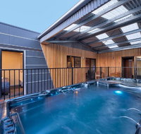 Containment Accommodation - Accommodation Cairns