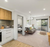 cool quiet modern secure walking distance to Perth and landmarks - Accommodation Cairns