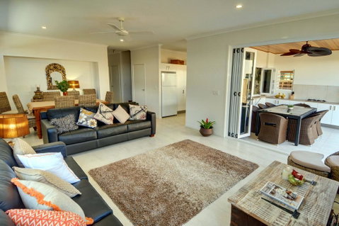 Coolum Street 41, Dicky Beach - Accommodation Cairns 3