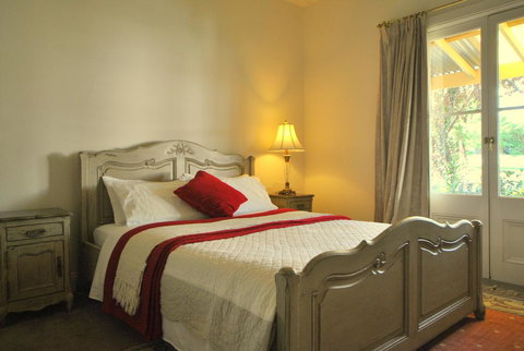 Cooma Cottage - Accommodation Cairns 3