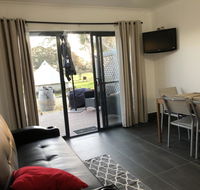 Coonawarra Cabins Unit B - Accommodation Cairns